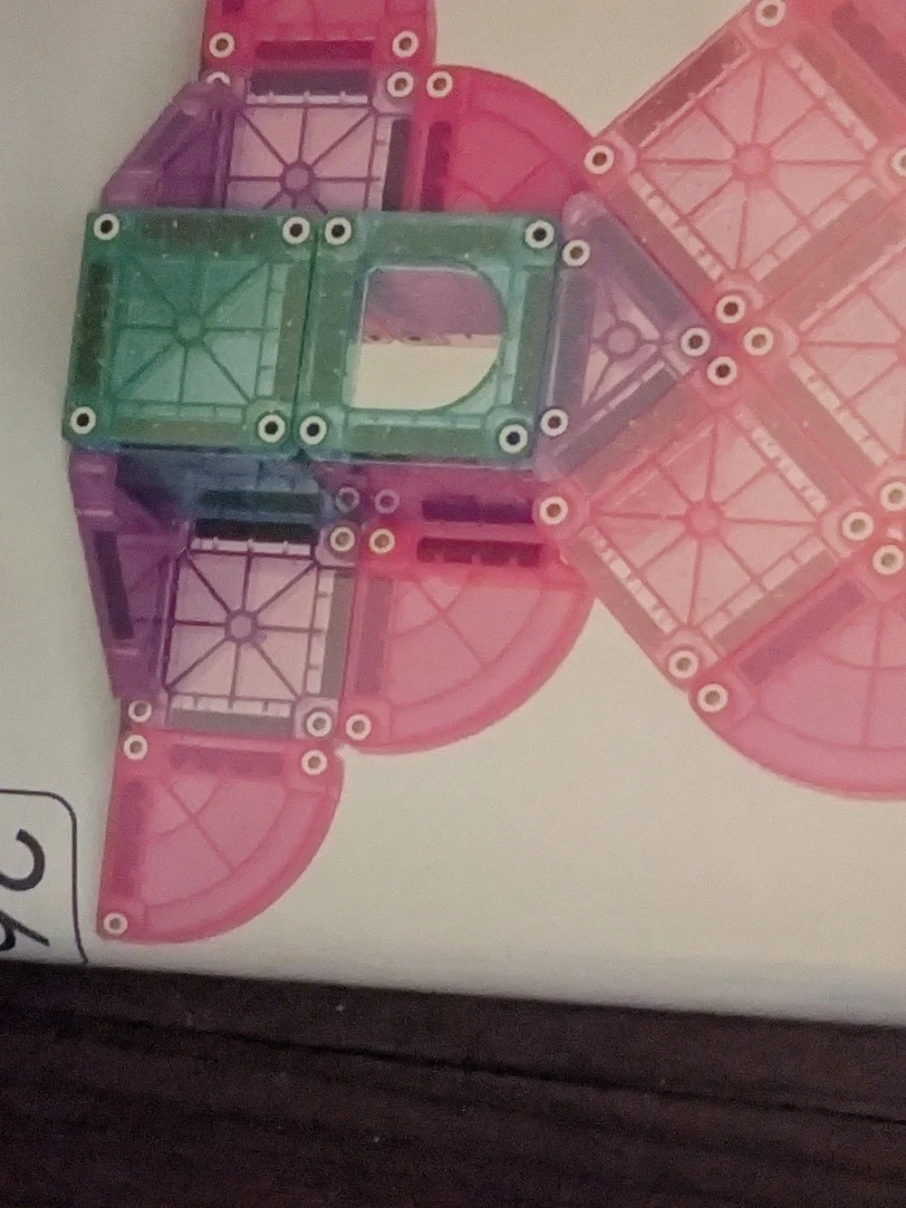 Magna -Tiles Travel Heart to Heart - Pink Building Set